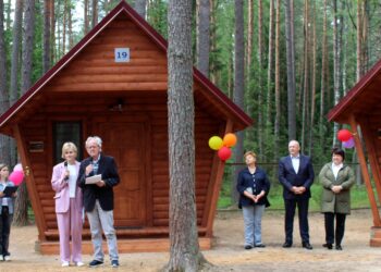 Открытие трёх именных  домиков на базе отдыха «Вилия» ООО «ДРОЦ «Надежда»